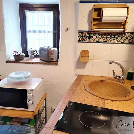 Conjunto Rural Casa Victoria Guest House Villaluenga Del Rosario Exterior photo