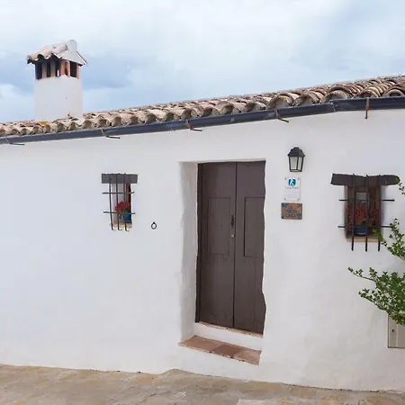 Conjunto Rural Casa Victoria Guest House Villaluenga Del Rosario Exterior photo